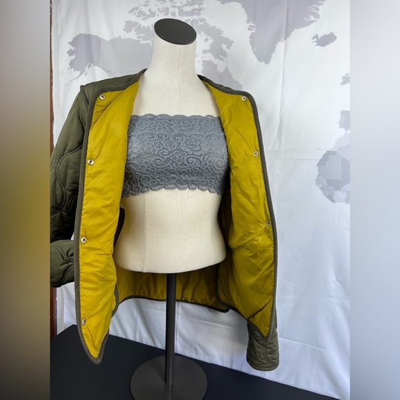 Mango olive green quilted jacket, size small - Picture 4 of 15